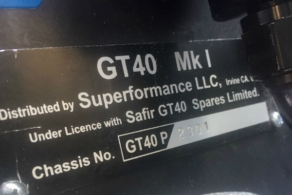 superformance-ford-gt40-odlazi-na-aukciju