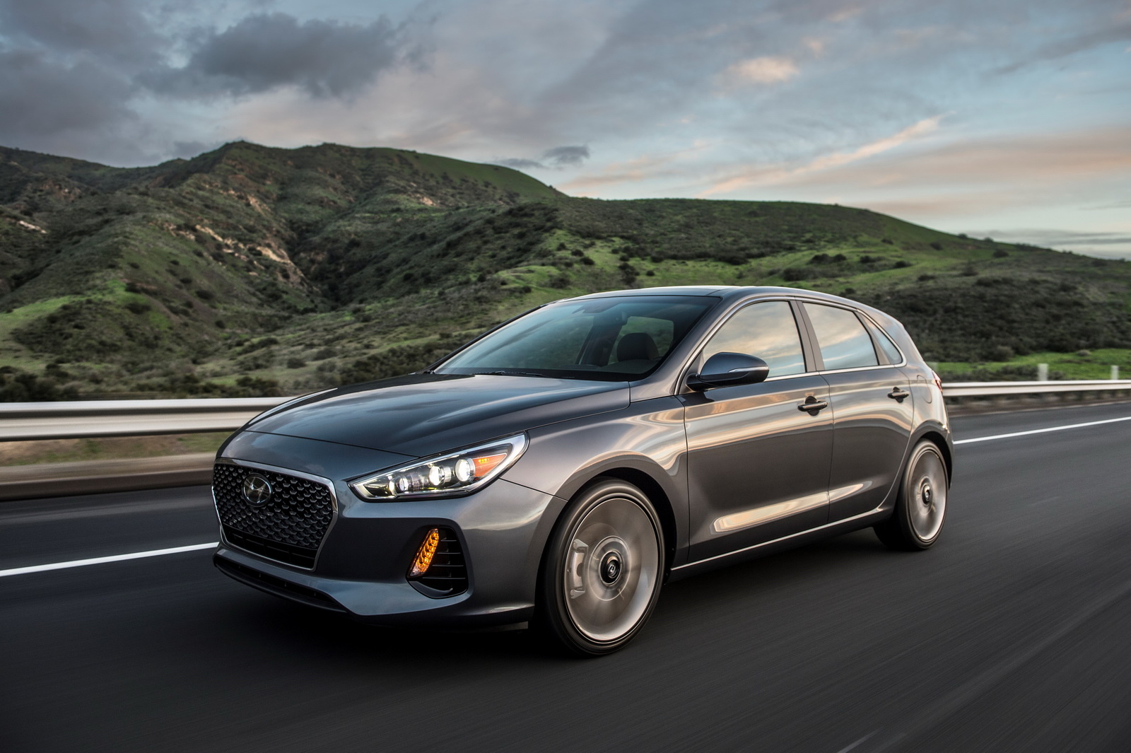 novi-hyundai-elantra-gt-