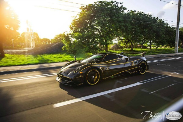 karbonski-pagani-huayra-bc-sa-zutim-akcentima-