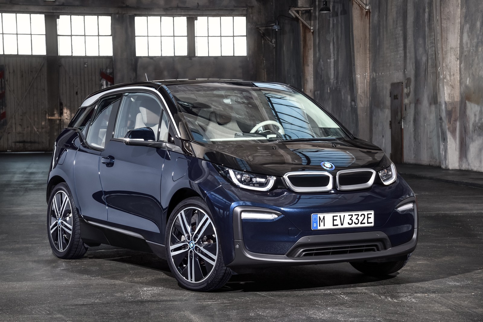 bmw-i3-i-i3s-debituje-sa-novim-motorom-i-sportskim-stilom