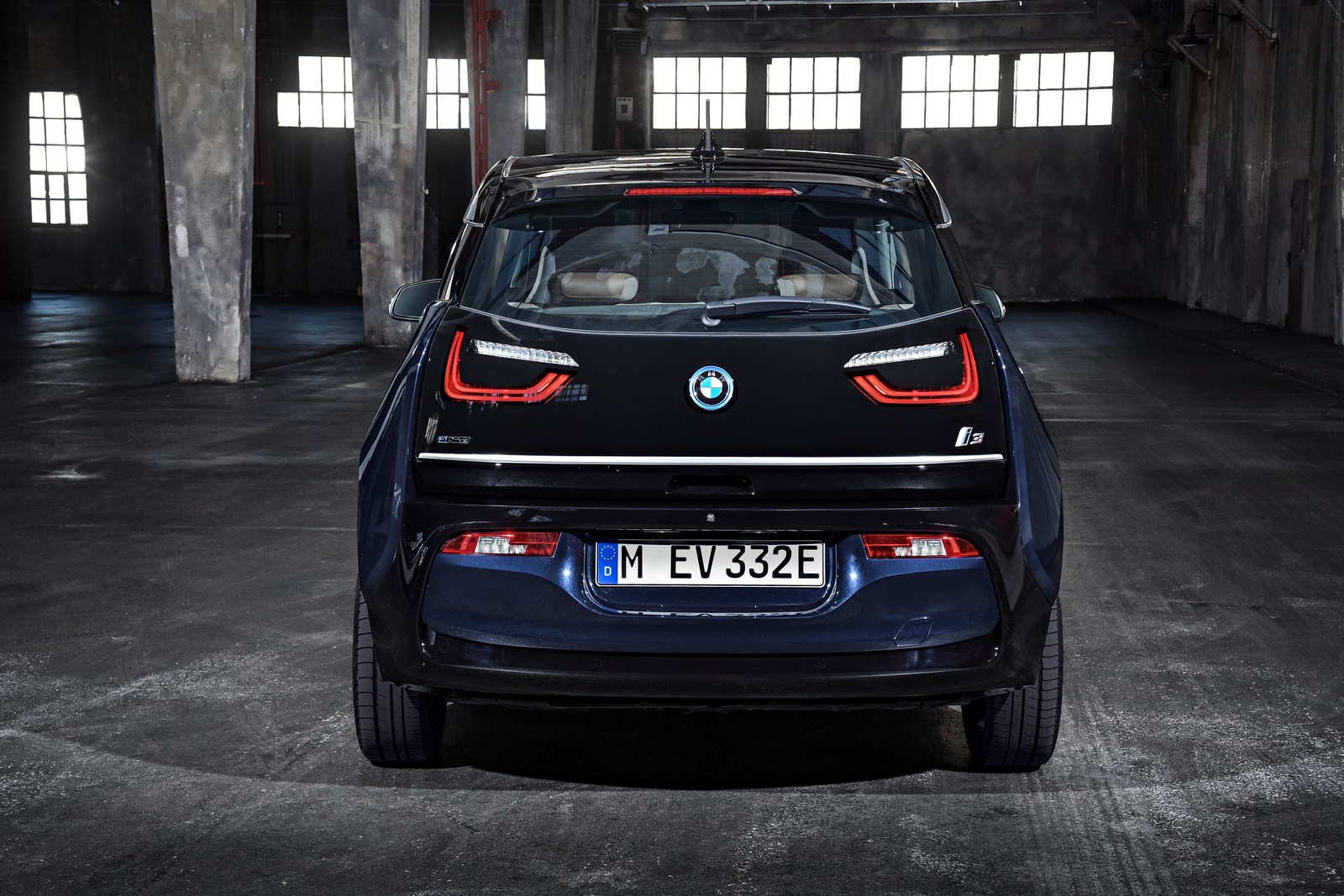 bmw-i3-i-i3s-debituje-sa-novim-motorom-i-sportskim-stilom