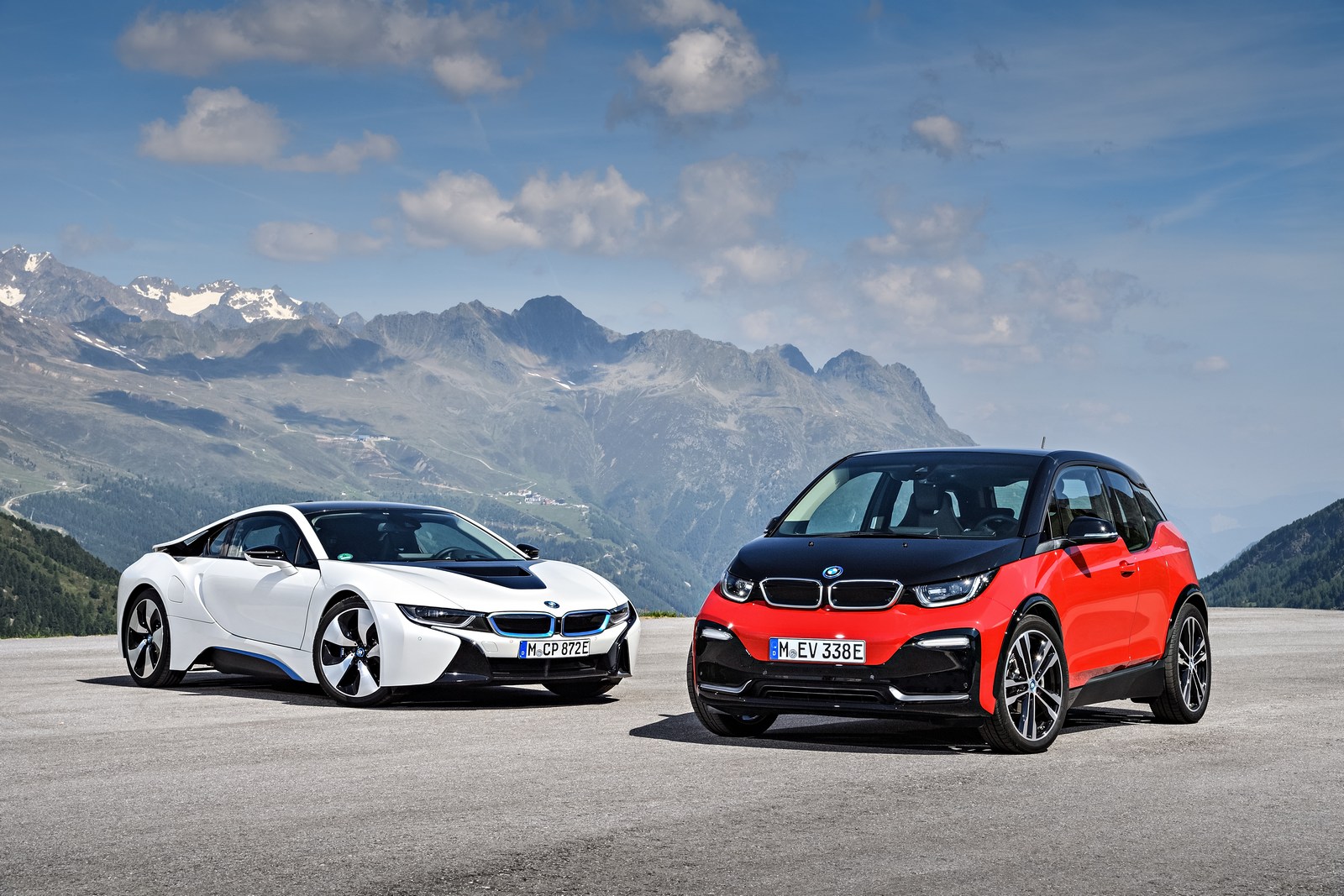 bmw-i3-i-i3s-debituje-sa-novim-motorom-i-sportskim-stilom