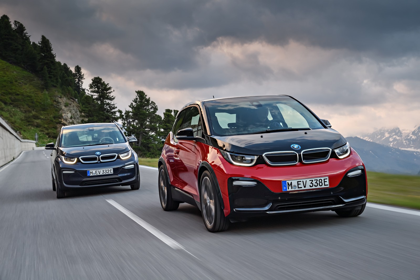 bmw-i3-i-i3s-debituje-sa-novim-motorom-i-sportskim-stilom