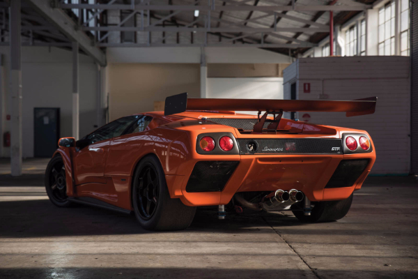 diablo-gtr-moli-za-svoj-dan-na-trkackoj-stazi