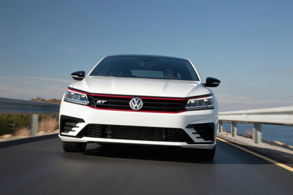 vw-passat-gt-debituje-u-los-andjelesu-sa-280-ks-