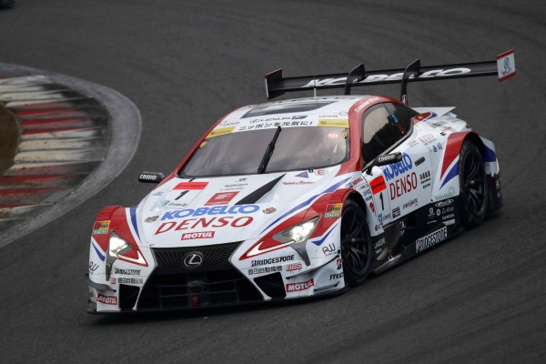 lexus-lc-500-dominira-japanskim-gt-sampionatom