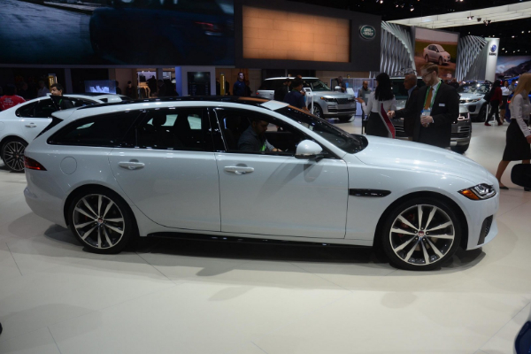 karavan-za-jedno-mesto-iznad-svih-jaguar-xf-sportbrake