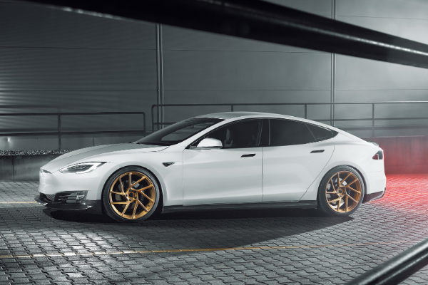 novitec-ima-opasne-planove-za-tesla-model-s-