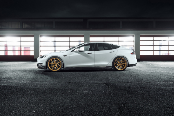 novitec-ima-opasne-planove-za-tesla-model-s-