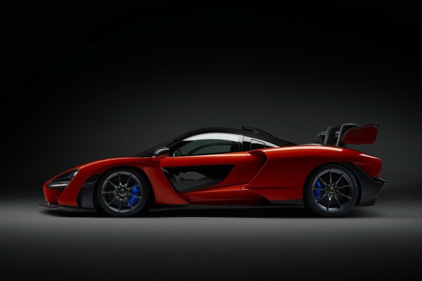 novi-mclaren-senna-je-ulicno-legani-trkacki-model