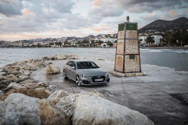 novi-detalji-o-2018-audi-rs4-avant-modelu
