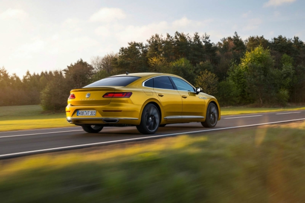 vw-radi-na-arteon-r-modelu-sa-400-ks