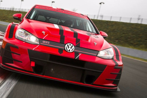 novi-vw-golf-gti-tcr-je-potpuno-spreman-za-sledecu-sezonuz