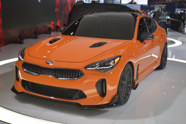 kia-stinger-zeli-da-bude-najbolji-model-na-dva-kontinenta