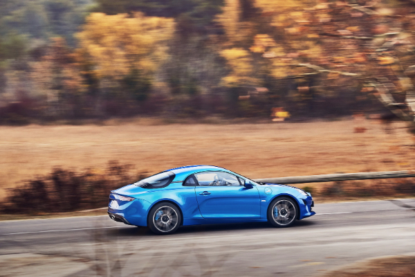 alpine-predstavlja-svoj-a110-premiere-edition