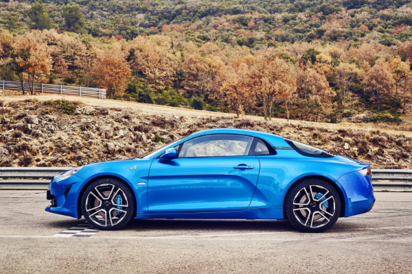 alpine-predstavlja-svoj-a110-premiere-edition