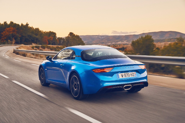 alpine-predstavlja-svoj-a110-premiere-edition