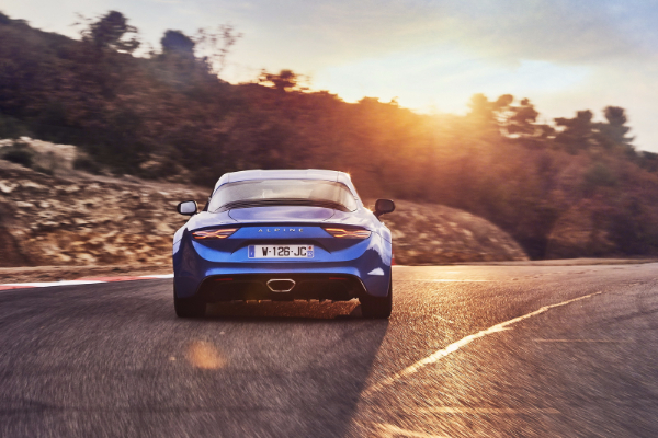 alpine-predstavlja-svoj-a110-premiere-edition