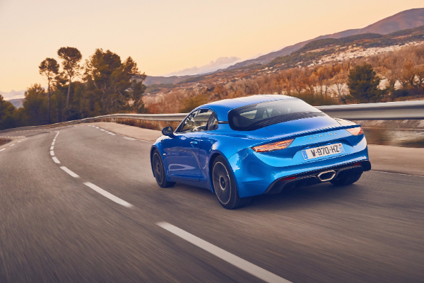 alpine-predstavlja-svoj-a110-premiere-edition