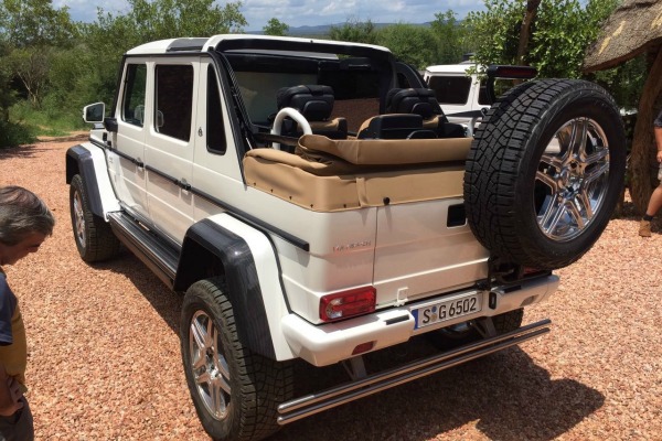 mercedes-maybach-g650-landaulet-