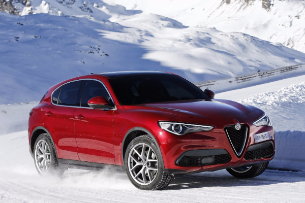 nova-alfa-romeo-stelvio-suv