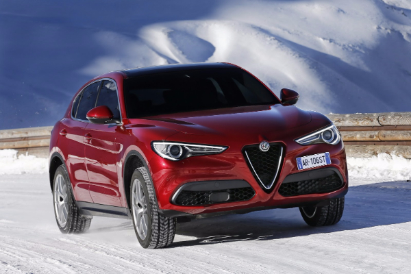 nova-alfa-romeo-stelvio-suv