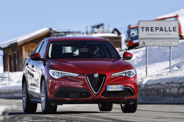 nova-alfa-romeo-stelvio-suv