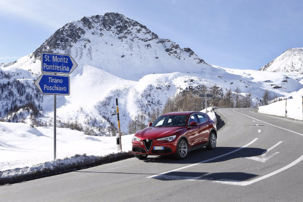 nova-alfa-romeo-stelvio-suv