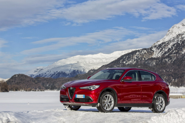 nova-alfa-romeo-stelvio-suv