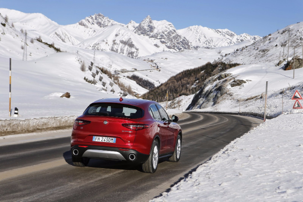 nova-alfa-romeo-stelvio-suv