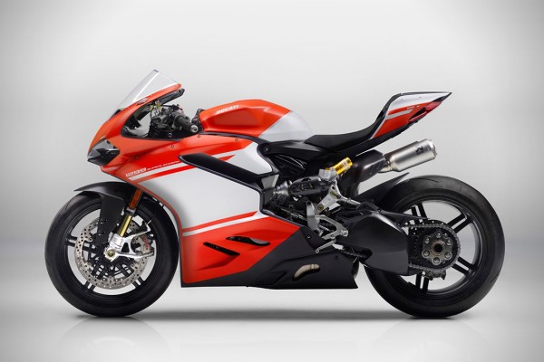 novi-ducati-1299-superleggera-masina-bez-premca