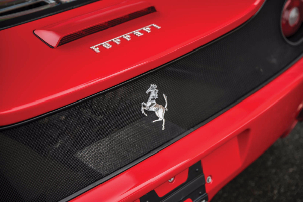 ferrari-f50-majka-tajsona