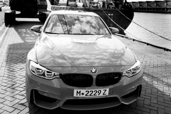 nardo-grey-bmw-m3-nocna-mora-audija