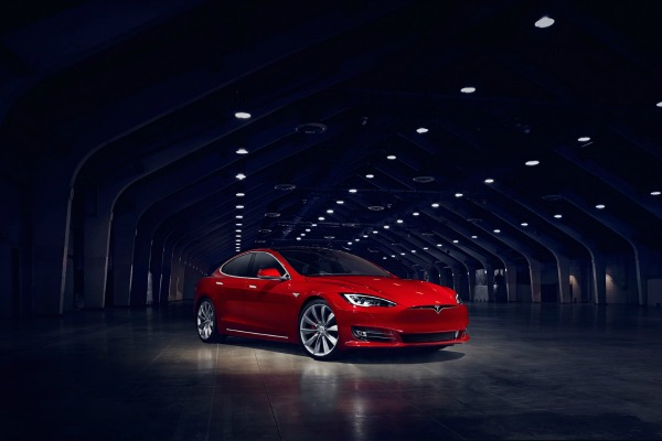 tesla-na-testu-do-100-za-238-sekundi