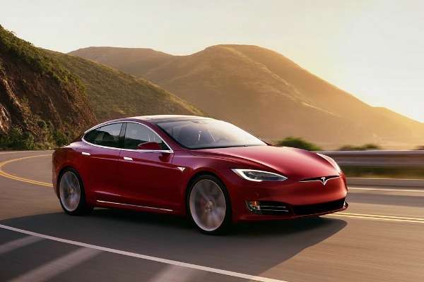 tesla-na-testu-do-100-za-238-sekundi