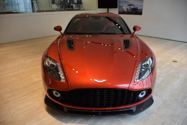 neprikosnovena-saradnja-aston-martin-vanquish-zagato