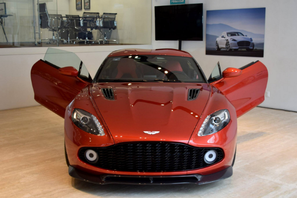 neprikosnovena-saradnja-aston-martin-vanquish-zagato