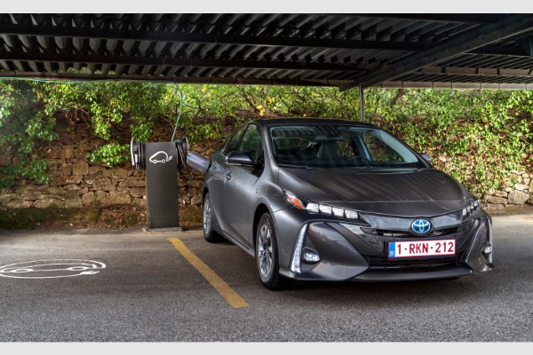 prius-plug-in-hybrid-za-evropsko-trziste