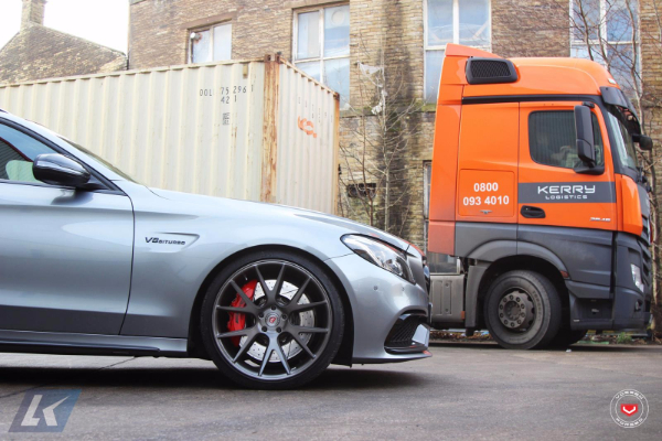 mercedes-amg-c63-s-pritajena-zver