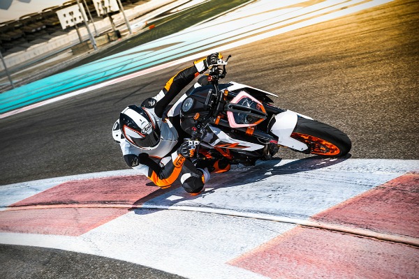 novi-ktm-super-duke-1290r-vojvoda-na-dva-tocka