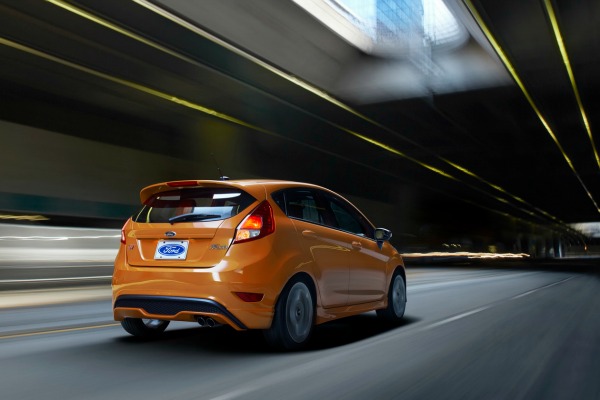 ford-fiesta-st-od-sada-dostupna-u-novoj-boji