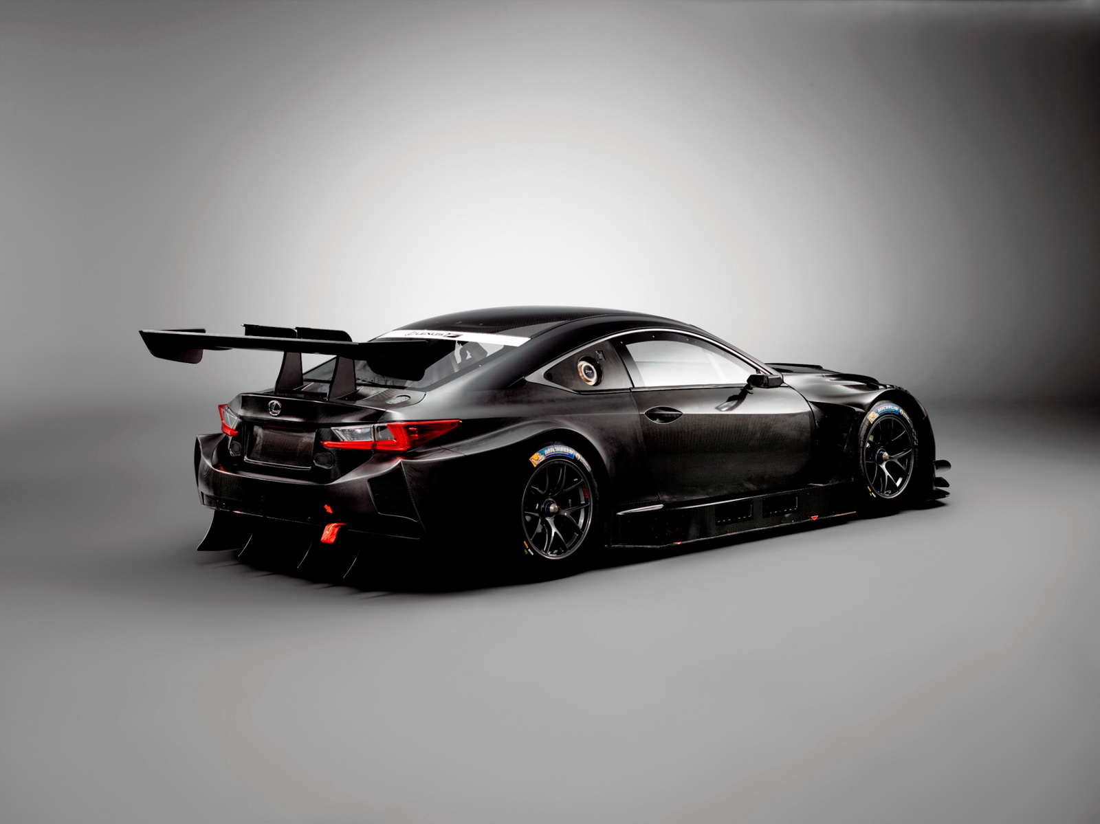 lexus-rc-f-gt3-je-spreman-za-takmicenje