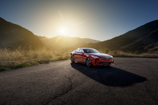 odmah-nakon-serije-4-stize-kia-stinger-rwd-sports-sedan