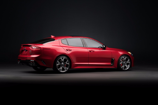 odmah-nakon-serije-4-stize-kia-stinger-rwd-sports-sedan