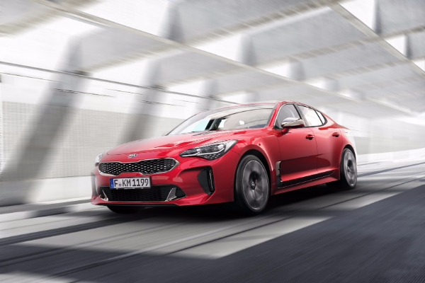 odmah-nakon-serije-4-stize-kia-stinger-rwd-sports-sedan