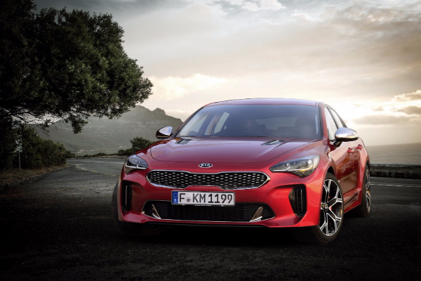 odmah-nakon-serije-4-stize-kia-stinger-rwd-sports-sedan