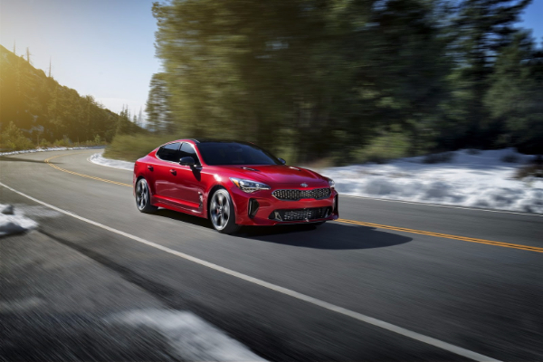 odmah-nakon-serije-4-stize-kia-stinger-rwd-sports-sedan