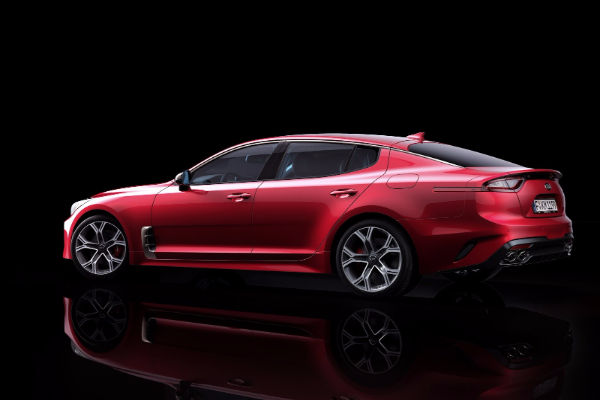 odmah-nakon-serije-4-stize-kia-stinger-rwd-sports-sedan