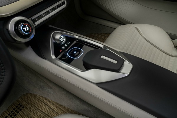 nissan-vmotion-20-koncept