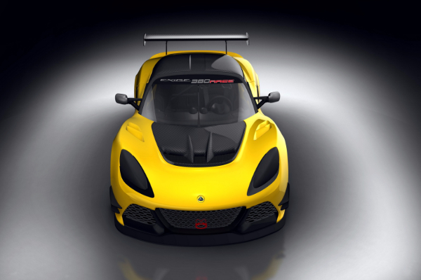 trkacki-lotus-exige-race-380